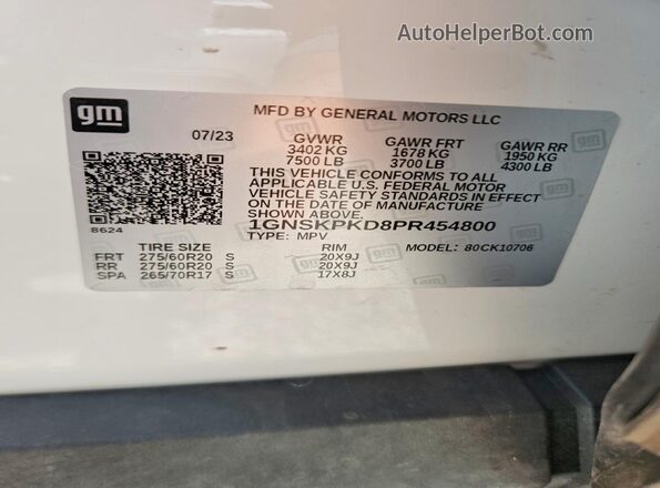 1GNSKPKD8PR454800 2023 CHEVROLET TAHOE White Widok naklejki z numerem VIN