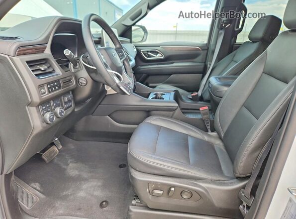 1GNSKPKD8PR454800 2023 CHEVROLET TAHOE White Widok wnętrza z przodu