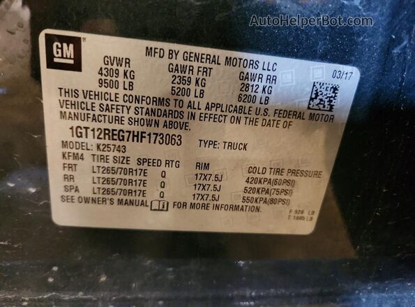1GT12REG7HF173063 2017 GMC SIERRA Blue Vista del compartimento del motor
