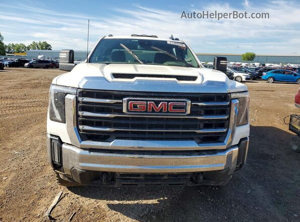 1GT1UME7XSF104548 2025 GMC SIERRA White Вид спереду