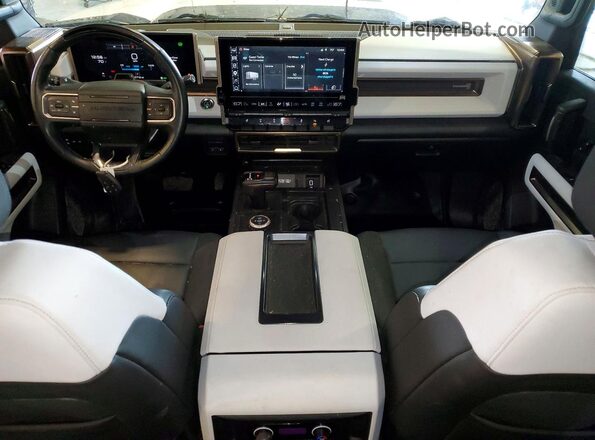 1GT40FDA2PU101034 2023 GMC HUMMER White Vista del salpicadero