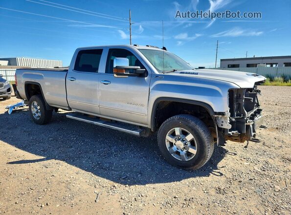 1GT42VCY0KF275247 2019 GMC SIERRA Silver Передня права чверть