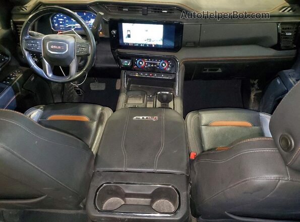 1GT49PE75RF293572 2024 GMC SIERRA Черный Вид панели приборов