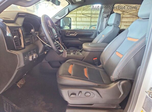 1GT49PEY1RF332988 2024 GMC SIERRA White Սալոնի դիմացի տեսք