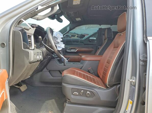1GT49XEY2RF458597 2024 GMC SIERRA Silver წინა სალონის ხედი