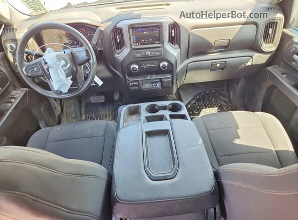1GT59LE70NF229592 2022 GMC SIERRA Silver Widok deski rozdzielczej