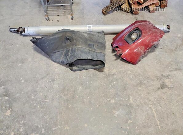 1GTG5CE32G1349606 2016 GMC CANYON Red Շարժիչի բաժամունքի տեսք