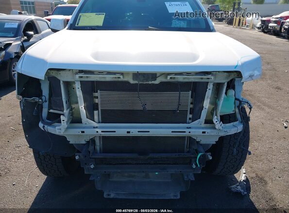 1GTG5CE32G1378586 2016 GMC CANYON White Widok wnętrza z tyłu