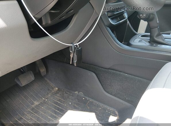 1GTH5BEA9J1130596 2018 GMC CANYON White Widok deski rozdzielczej