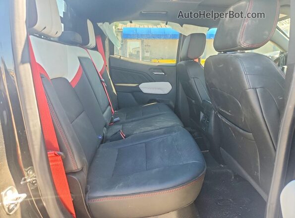 1GTP2EEK2T1133938 2026 GMC CANYON Black Widok tylnych siedzeń
