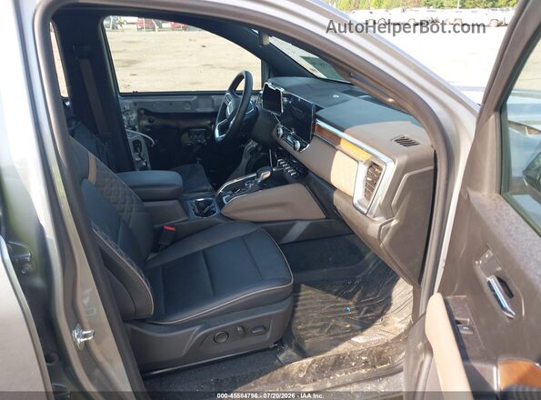 1GTP2FEK5S1149958 2025 GMC CANYON Gray Widok wnętrza z przodu