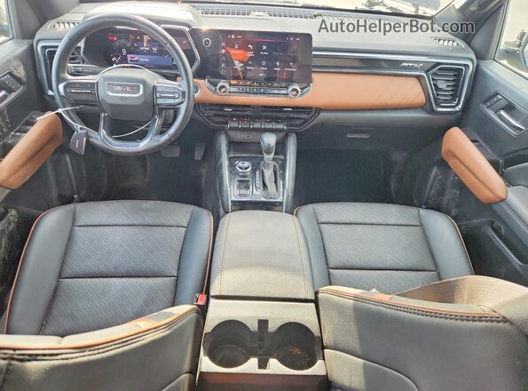 1GTP6DEK5R1318184 2024 GMC CANYON Black Widok deski rozdzielczej