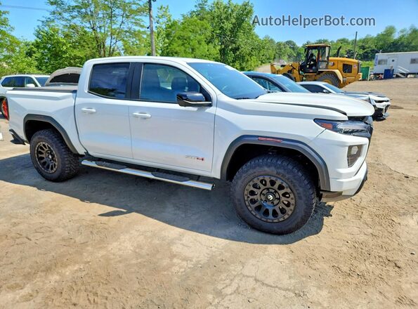 1GTP6DEKXR1263053 2024 GMC CANYON White Передня права чверть