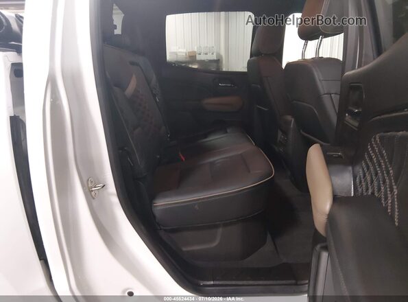 1GTP6FEK5P1129012 2023 GMC CANYON White Widok naklejki z numerem VIN