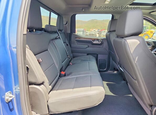 1GTUUCE89TZ306622 2026 GMC SIERRA Blue Հետևի նստատեղերի տեսք