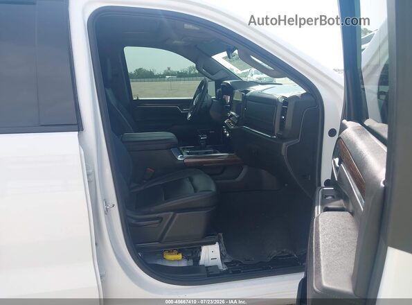 1GTUUCED3TZ166757 2026 GMC SIERRA White Front interior view