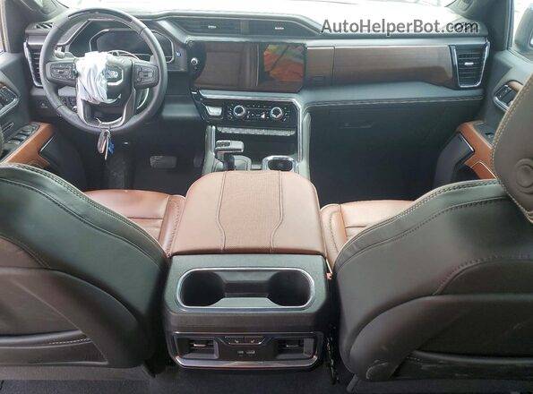 1GTUUHEL2SZ148558 2025 GMC SIERRA Gray Widok deski rozdzielczej