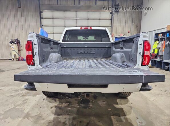 1GTV2LEC4JZ322108 2018 GMC SIERRA White Հետևի տեսք