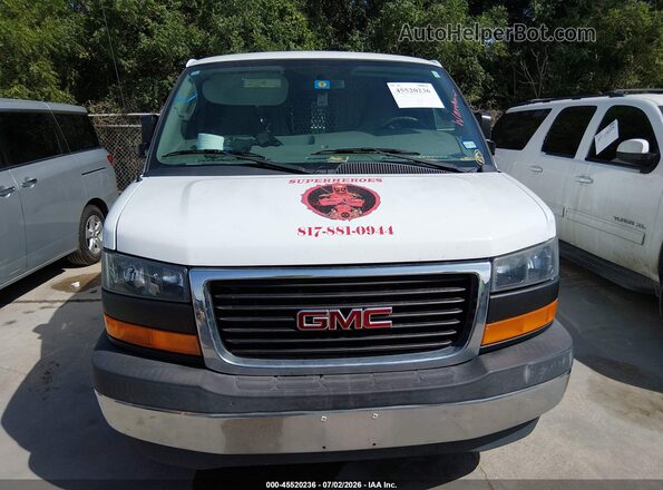 1GTW7AFF5H1904326 2017 GMC SAVANA 2500 White Widok zestawu wskaźników