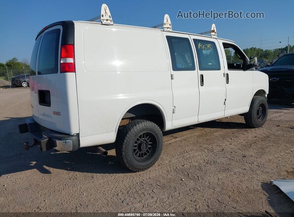 1GTW7AFG2J1905741 2018 GMC SAVANA 2500 White Trasero derecho