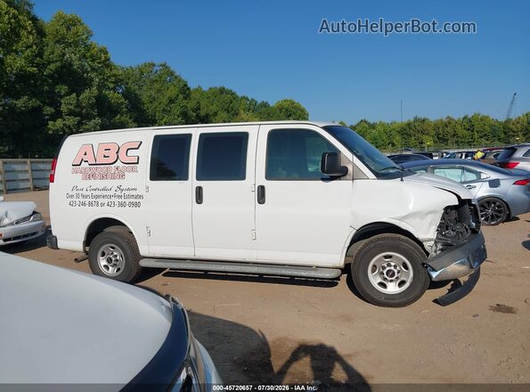 1GTW7AFG2K1271834 2019 GMC SAVANA 2500 Белый Вид задней части салона