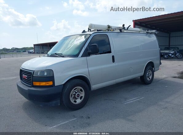 1GTW7AFG4J1189473 2018 GMC SAVANA 2500 Серебряный Передняя левая четверть
