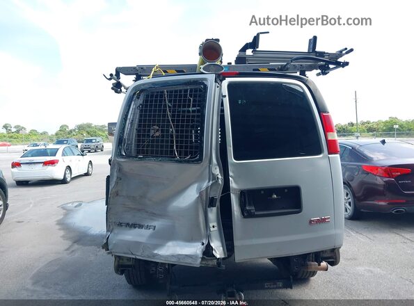 1GTW7AFG4J1189473 2018 GMC SAVANA 2500 Серебряный Вид спереди