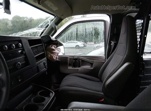 1GTW7AFG8K1249210 2019 GMC SAVANA 2500 White Vista interior delantera