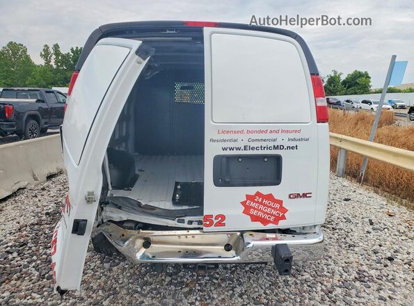 1GTW7AFP2P1201855 2023 GMC SAVANA White უკანა ხედი