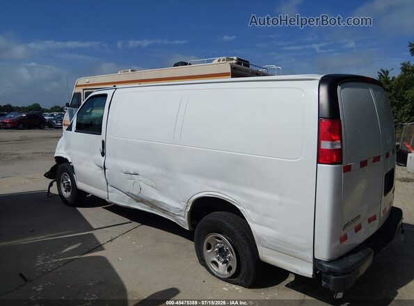 1GTW7AFP3R1165628 2024 GMC SAVANA CARGO White 