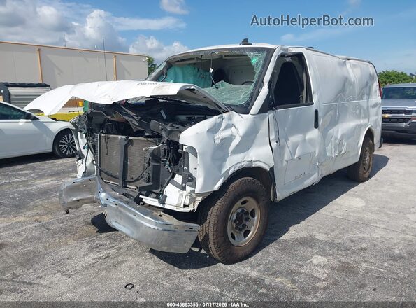 1GTW7AFP7M1212636 2021 GMC SAVANA CARGO Белый Передняя левая четверть