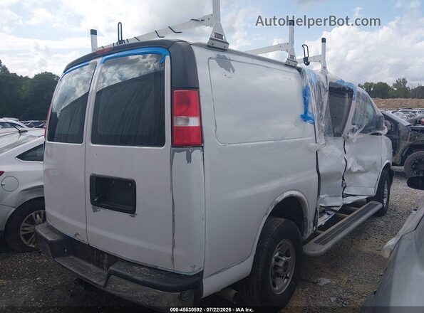 1GTW7AFP8N1166588 2022 GMC SAVANA CARGO White Հետևի աջ