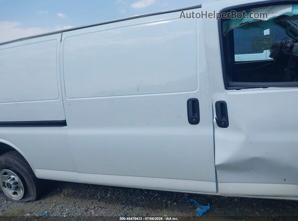 1GTW7BFP1P1115099 2023 GMC SAVANA CARGO White Widok wnętrza z tyłu