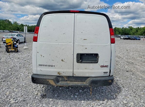 1GTW7BFPXP1162454 2023 GMC SAVANA White Widok z tyłu