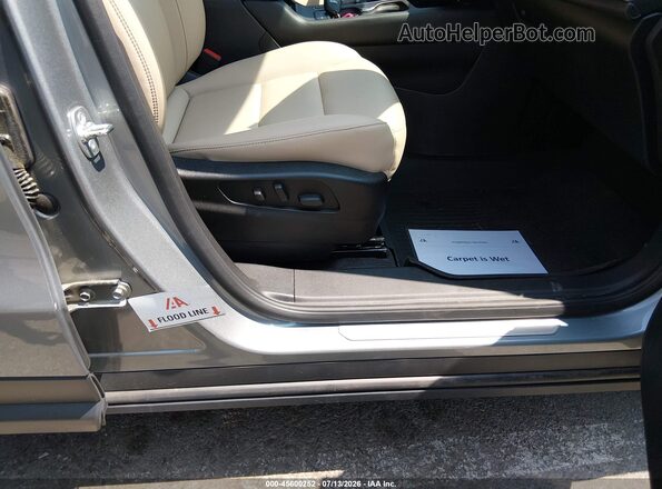 1GYAZAR40RF219051 2024 CADILLAC XT4 Silver Vista frontal