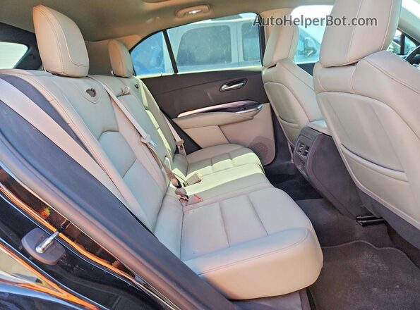 1GYAZAR42PF102696 2023 CADILLAC XT4 Black Widok wnętrza z tyłu