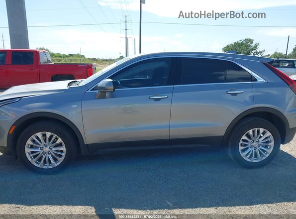 1GYAZAR42RF193519 2024 CADILLAC XT4 Серебряный Панорамный вид салона 360°