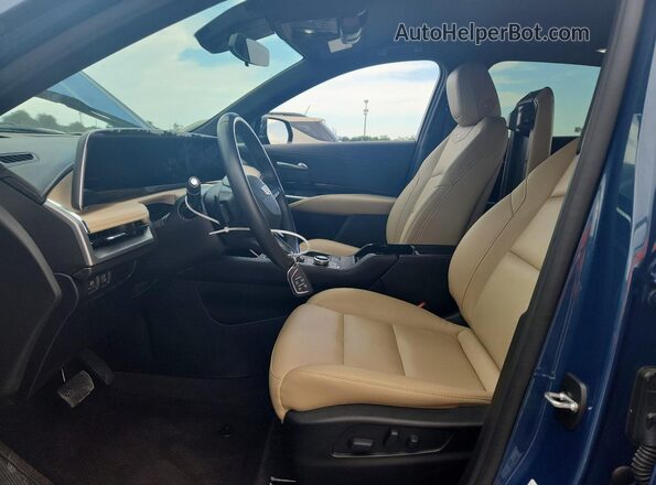 1GYAZAR4XRF122584 2024 CADILLAC XT4 Синий Вид салона спереди