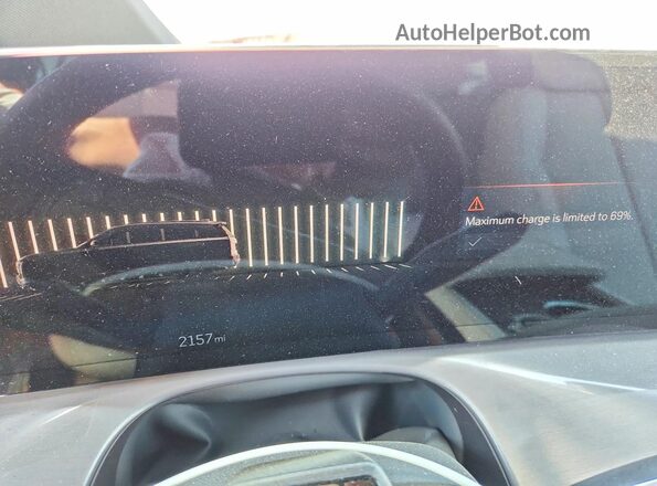 1GYC3NML4TZ711121 2026 CADILLAC VISTIQ Red Вид щитка приладів