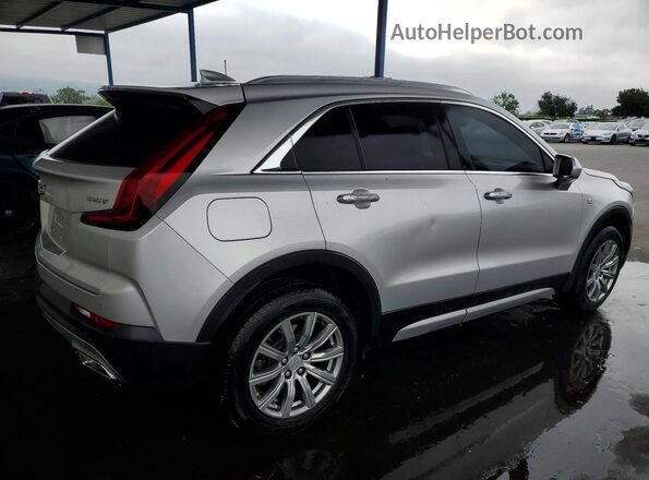 1GYFZCR41LF058699 2020 CADILLAC XT4 Серебряный Задняя правая четверть