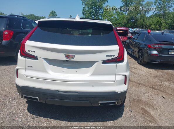 1GYFZDR40SF105080 2025 CADILLAC XT4 White 