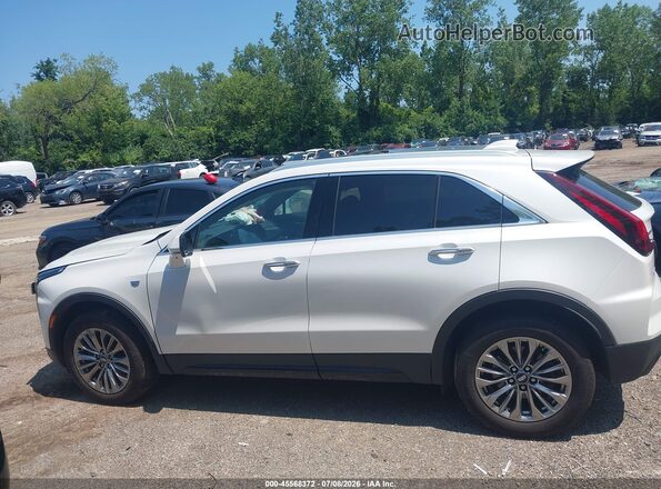 1GYFZDR40SF105080 2025 CADILLAC XT4 White Widok wnętrza 360 stopni