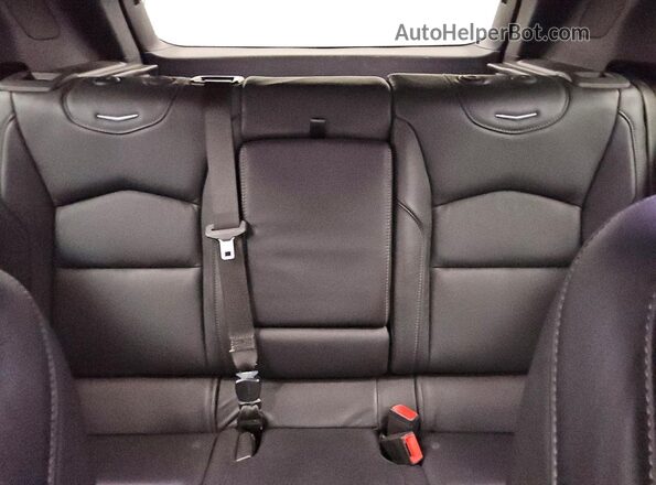 1GYFZDR41LF123623 2020 CADILLAC XT4 Серебряный Вид задних сидений