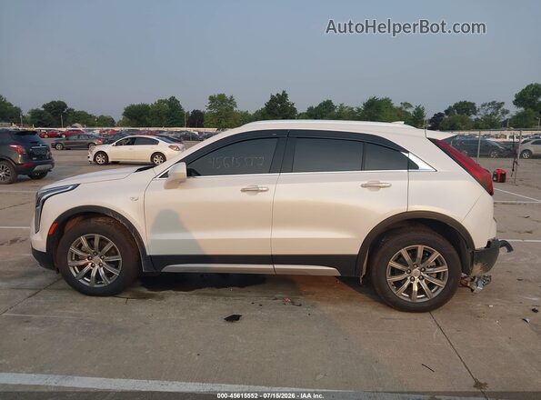1GYFZDR45KF218930 2019 CADILLAC XT4 White Widok wnętrza 360 stopni