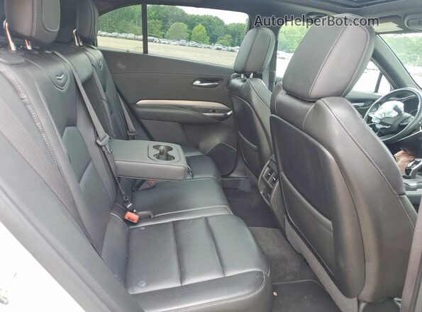 1GYFZDR45LF051521 2020 CADILLAC XT4 White Widok wnętrza z tyłu