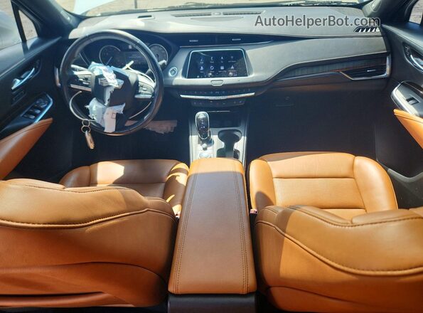 1GYFZDR45LF052944 2020 CADILLAC XT4 Белый Вид панели приборов