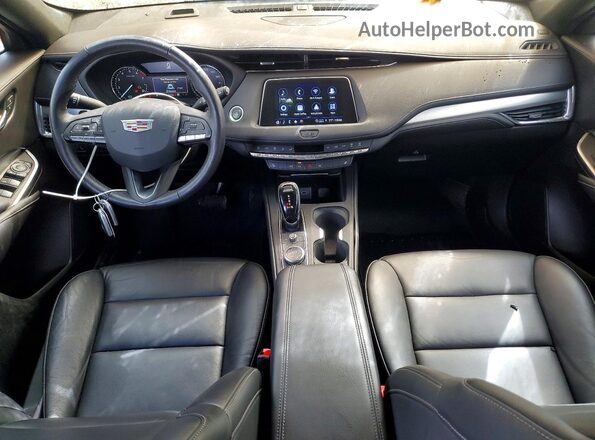 1GYFZDR46NF124141 2022 CADILLAC XT4 Black Առջևի վահանակի տեսք