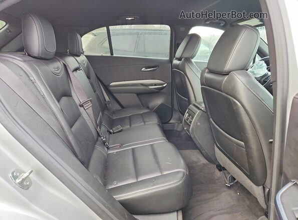 1GYFZDR47LF097822 2020 CADILLAC XT4 Silver Vista interior trasera