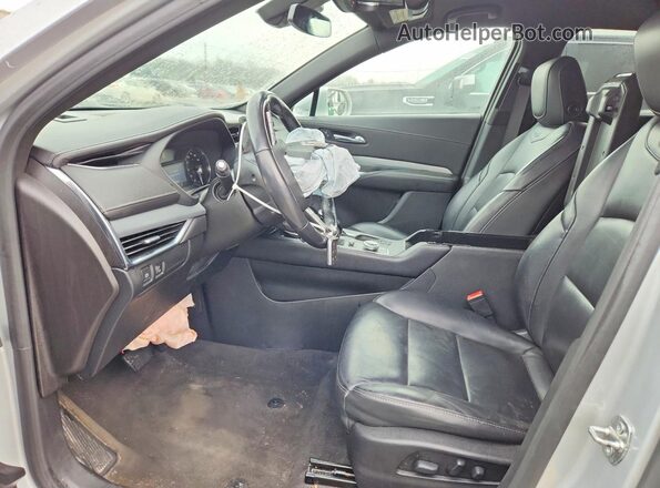 1GYFZDR47LF097822 2020 CADILLAC XT4 Silver Vista interior delantera