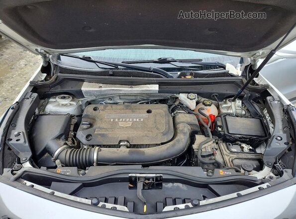 1GYFZDR47LF097822 2020 CADILLAC XT4 Silver Vista del compartimento del motor